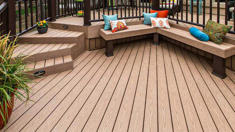 outdoor wpc decking on rainy day.jpg