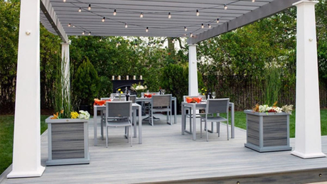 clean-power-wash-composite-decking.jpg